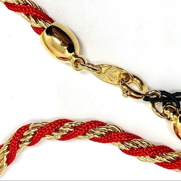 VINTAGE⚜️NWT TRIFARI Red & Golden Twist Chain 24” - Picture 5 of 9